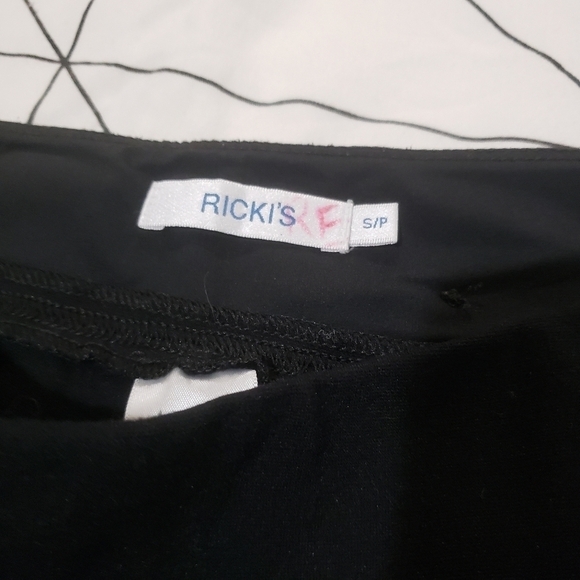 🌿3/$20 🌿 Ricki's Black Leggings Size Small - Picture 3 of 13